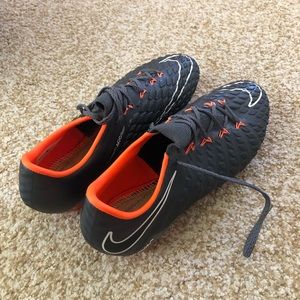 Nike hyper venom soccer cleats
